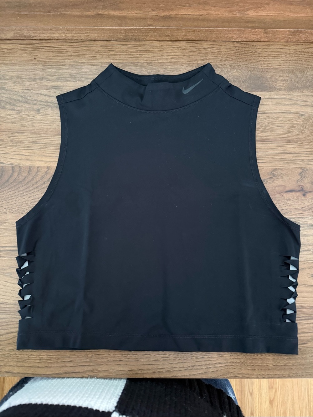 Nike Black Sleeveless Cropped Mock-Style Athletic Top